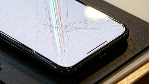 Damaged Screen Digitizer May Cause Iphone Ghost Touch