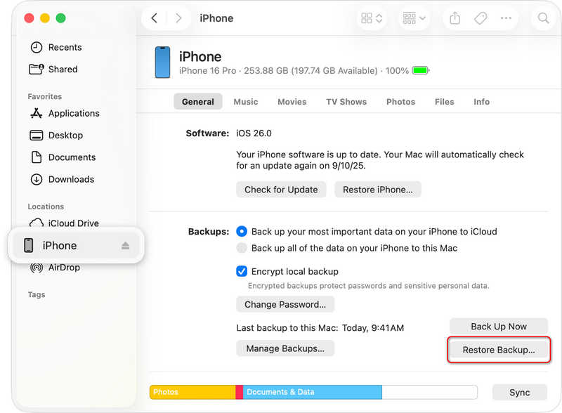 在 iTunes 或 Finder 上恢复备份