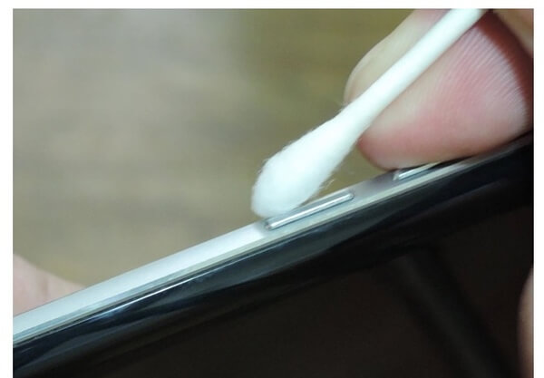 Bouton de nettoyage du volume de l'iPhone
