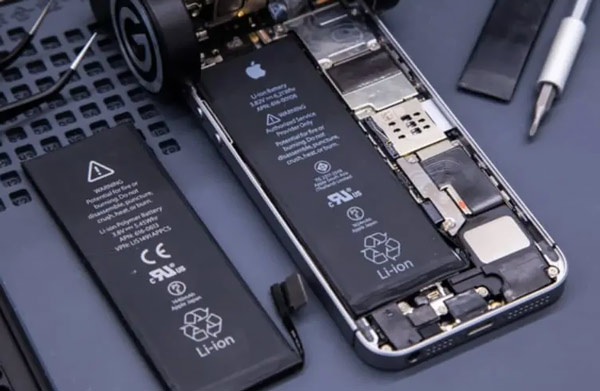Remplacer l'ancienne batterie de l'iPhone